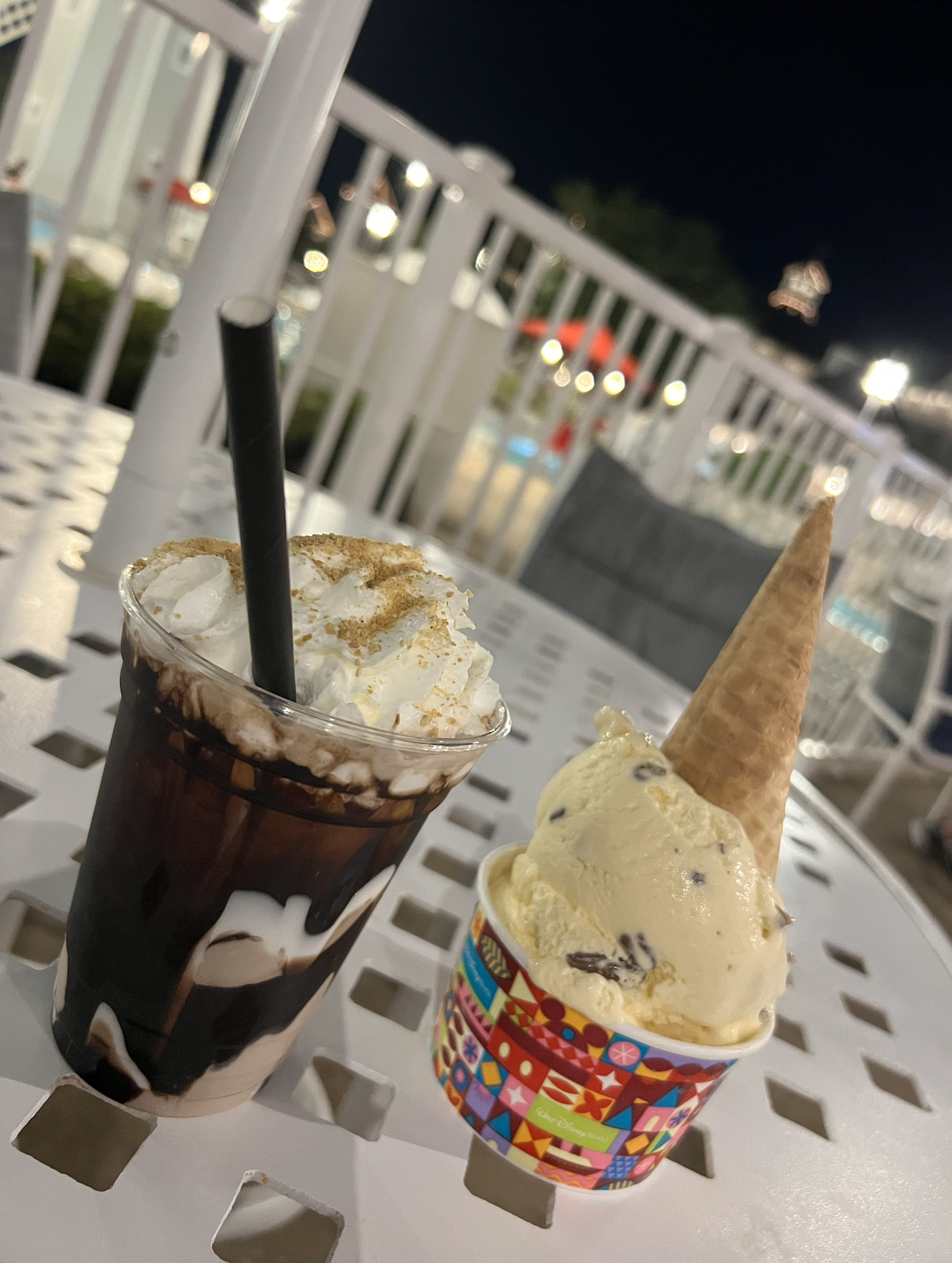 Boozy S'mores shake at Beaches and Cream